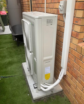 Air Conditioner ecosoul installed compressor outdoor unit